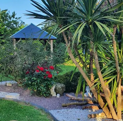 Le Coup De Foudre Oda ve Kahvaltı Le Molay-Littry