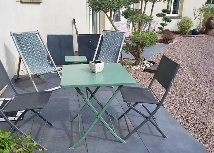 Oda ve Kahvaltı Le Coup De Foudre Le Molay-Littry